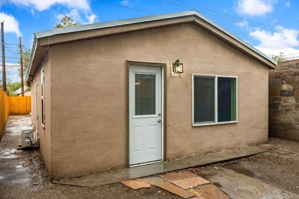 917 Edith Boulevard Se, Albuquerque