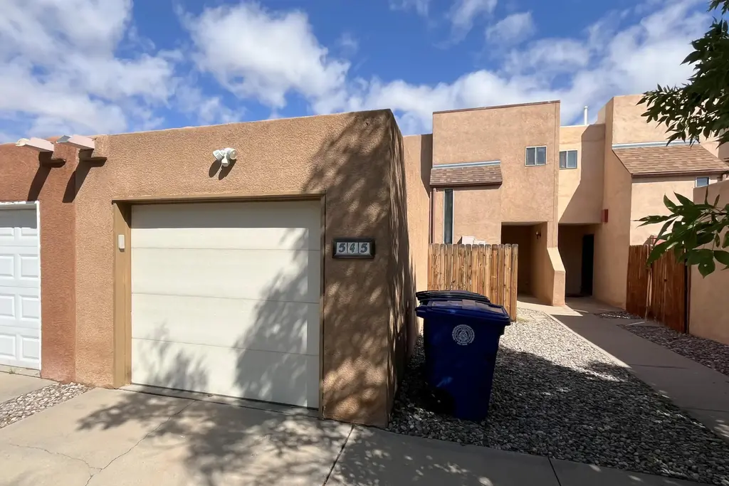 545 Berry Road Nw, Albuquerque