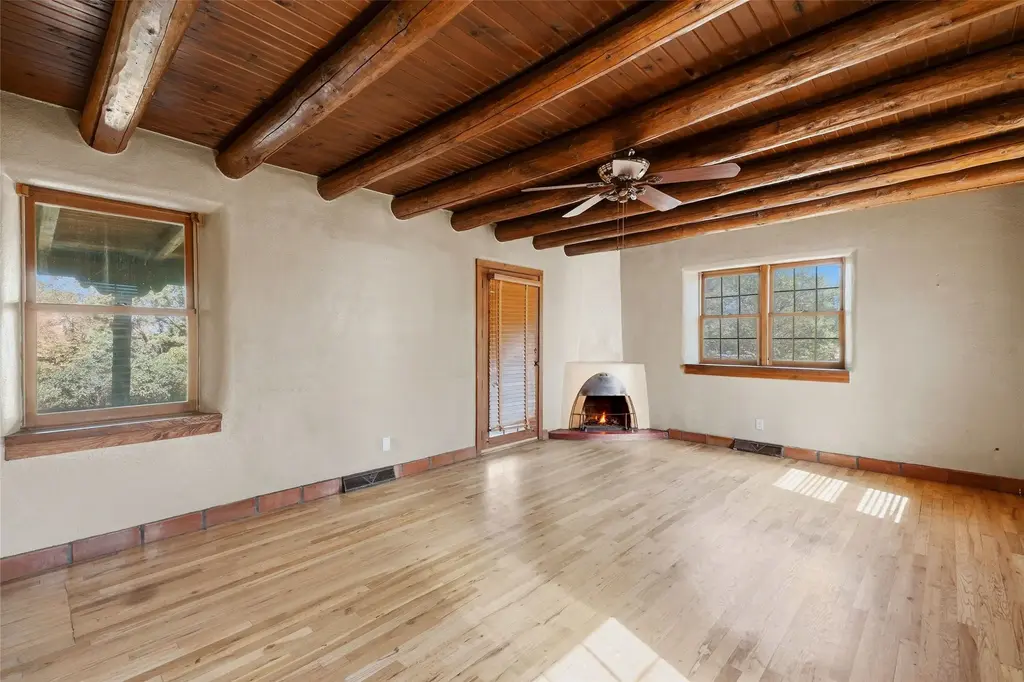 122 W Cordova Road, Santa Fe