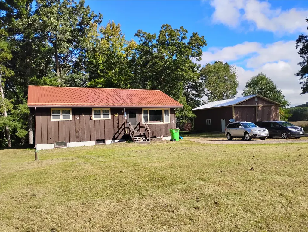 W12904 Cty. Rd C, Black River Falls
