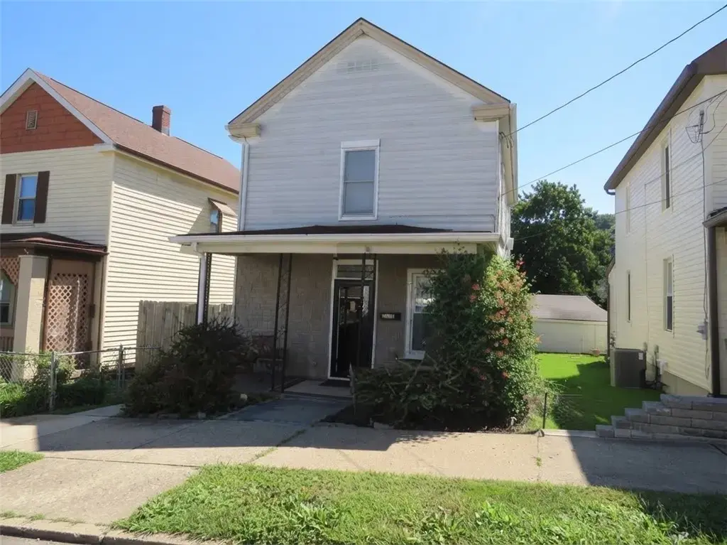 530 Chartiers Avenue , Canonsburg