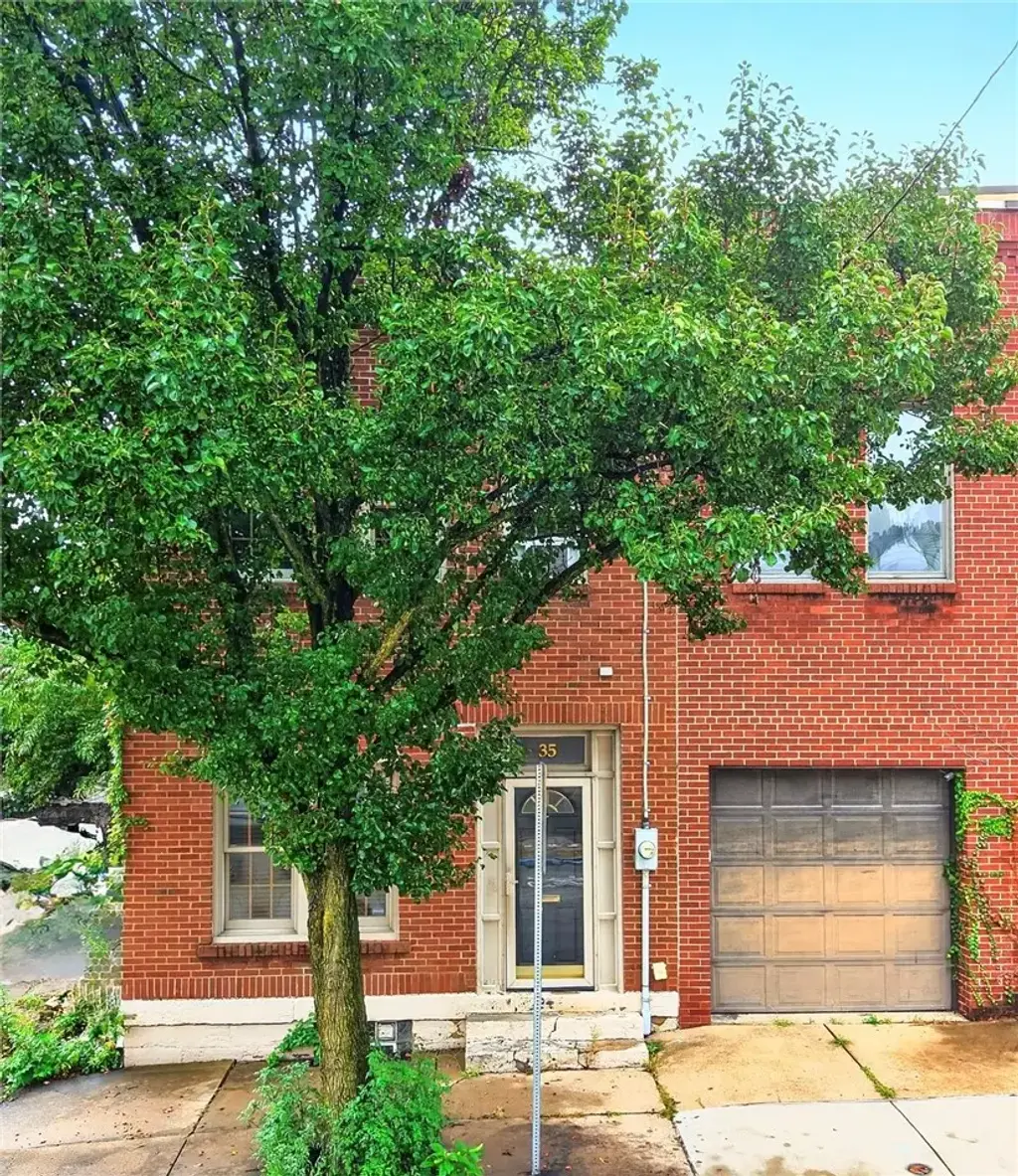 35 11th Street , South Side