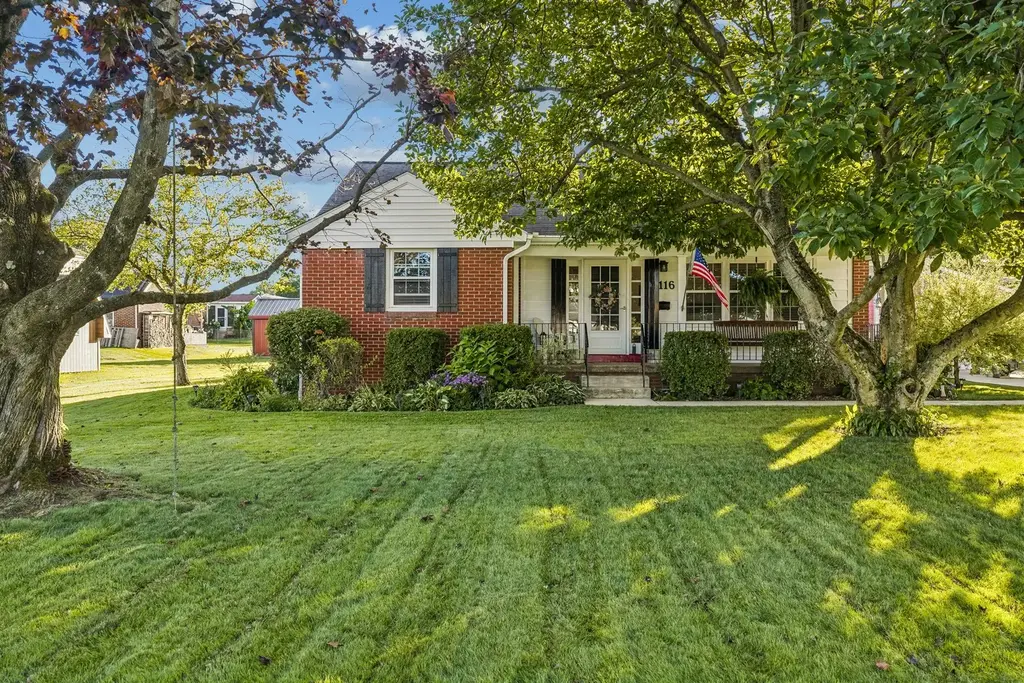 2116 Ridge Road, Monaca