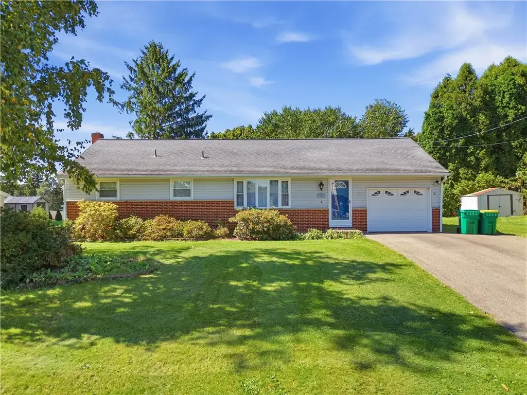 125 Elizabeth Drive , Twp of But NW