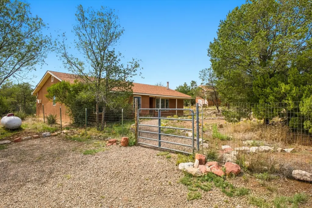 53 Bella Vista Road, Edgewood