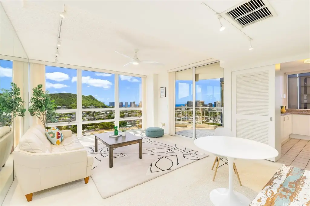 (unit #2202) 2047 Nuuanu Avenue, Honolulu