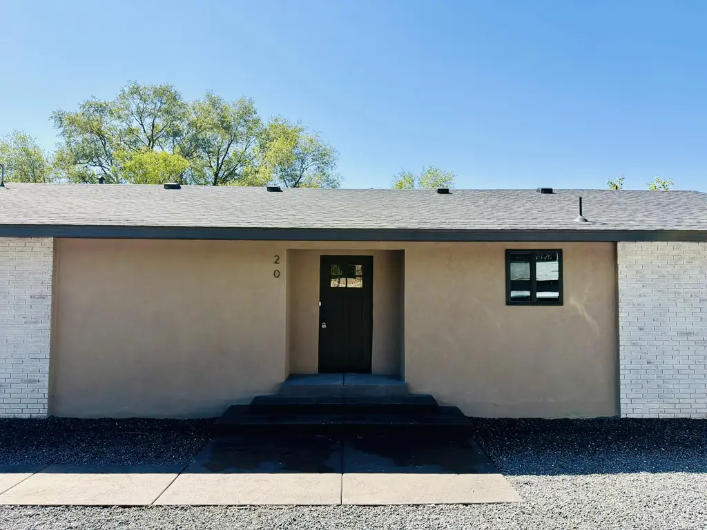 20 Green Valley Lane, Belen