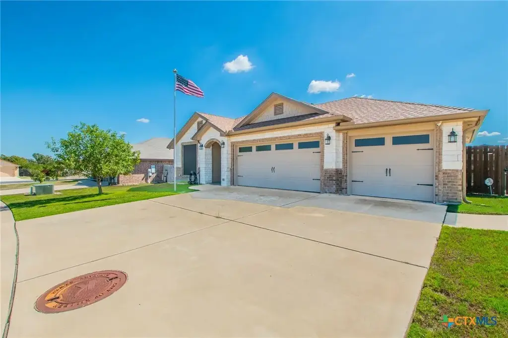 4102 Molly Dyer Drive, Killeen