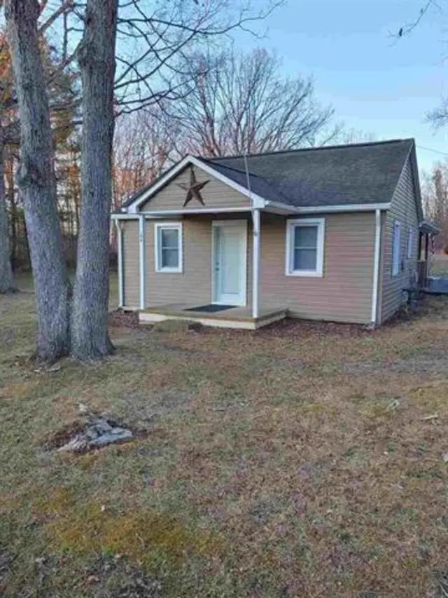196 Turk Mountain Ln, Waynesboro