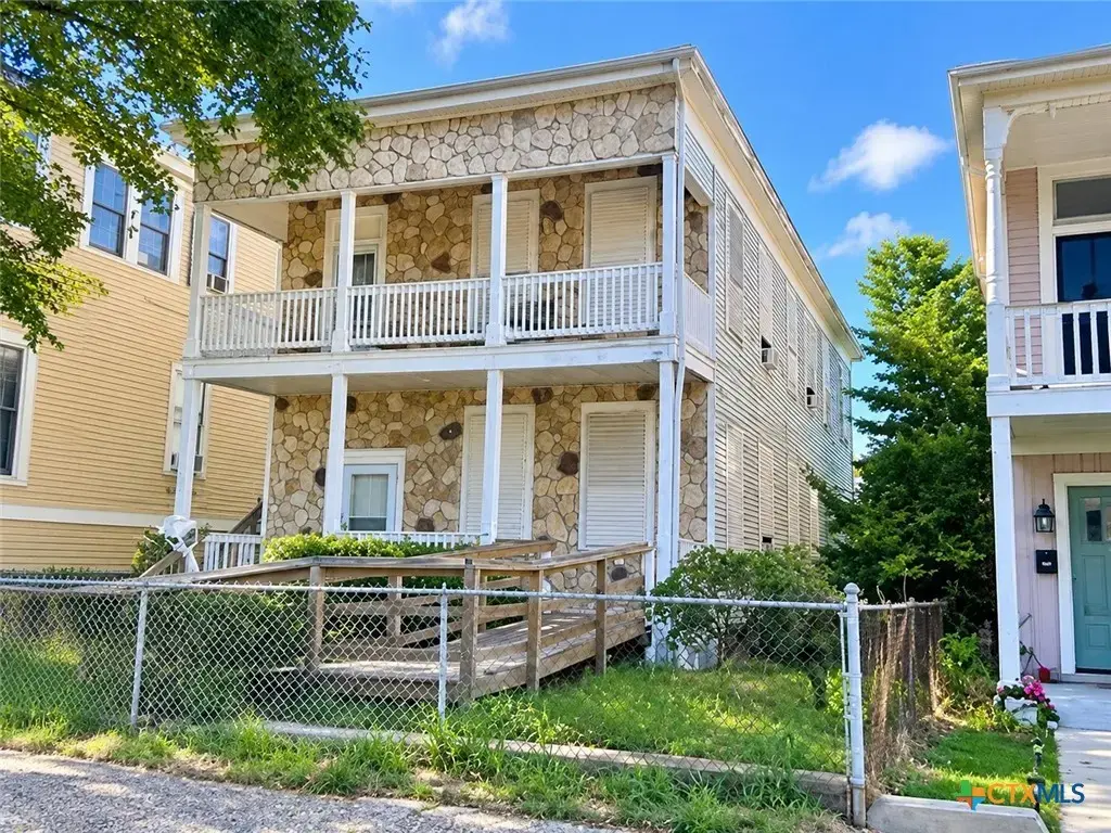 1612 Ave L, Galveston