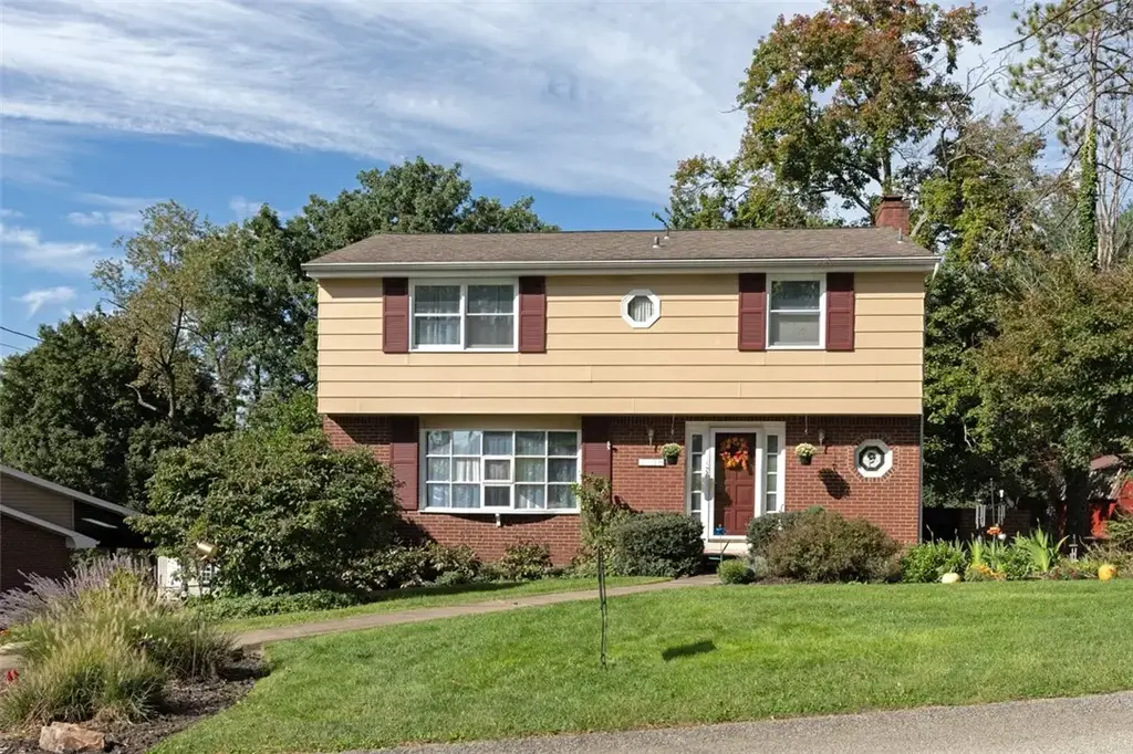 3330 Shady Drive, Murrysville