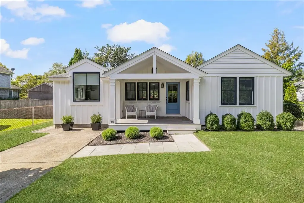 49 Keeher Ave, Newport