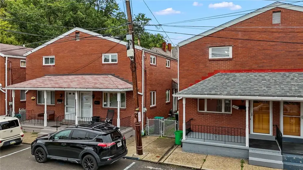 206 School Street , Sharpsburg