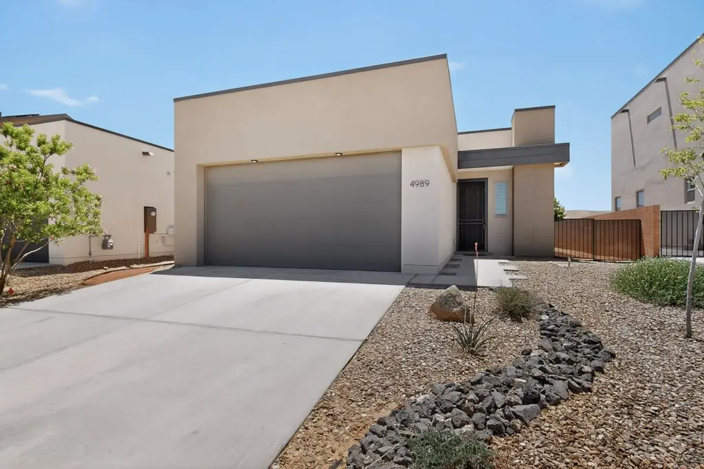 4989 Findley Street Sw, Los Lunas