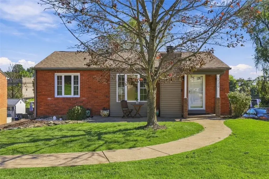 229 Orchard Spring, Scott