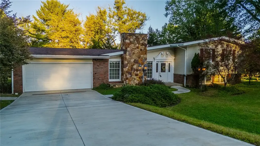 410 Matty Drive, Rostraver