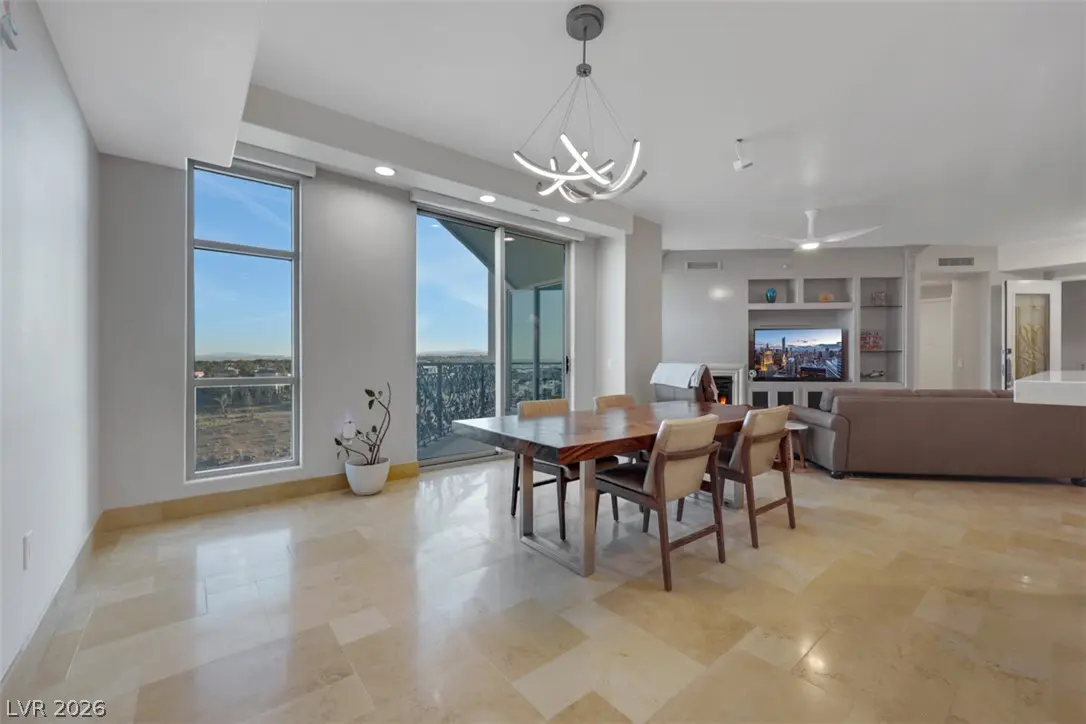 9103 Alta Drive 404, Las Vegas