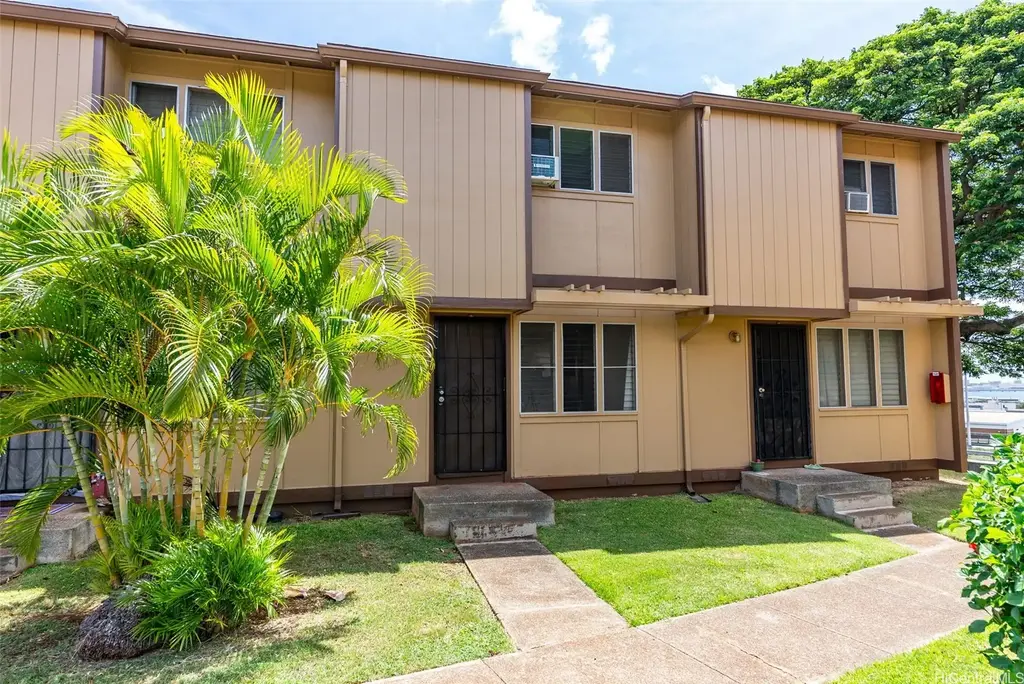 (unit #68) 98-1383-e Hinu Place, Pearl City