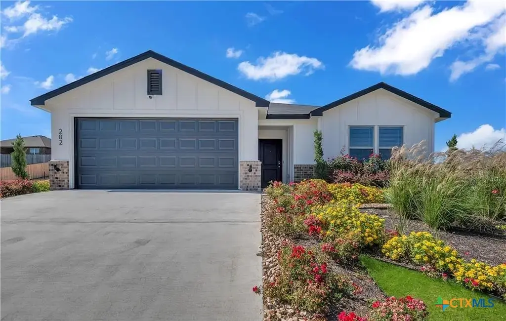 202 Great Hills Drive, Copperas Cove
