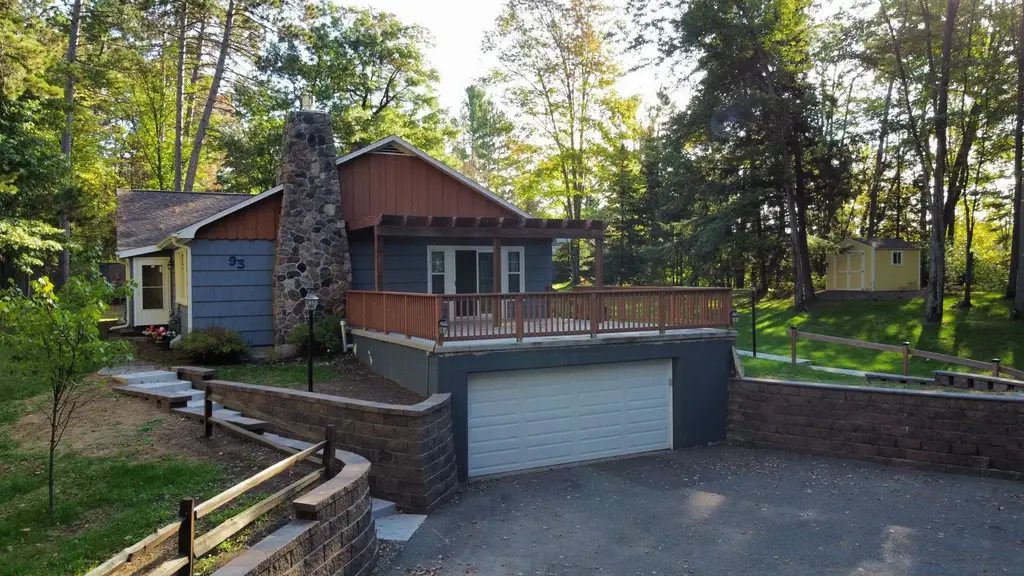 93 Spring Lake Rd, Rhinelander