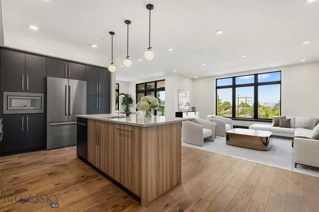 315 N Tracy Avenue 202, Bozeman