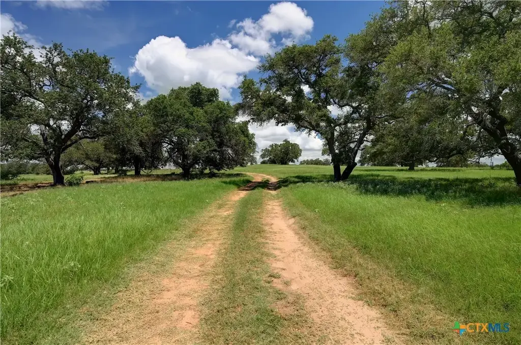 2901 Mule Creek Road, Harwood