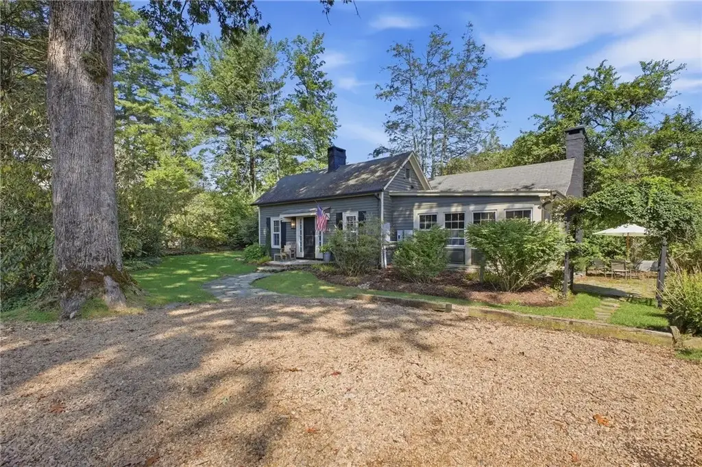 181 Maple Street, Blowing Rock