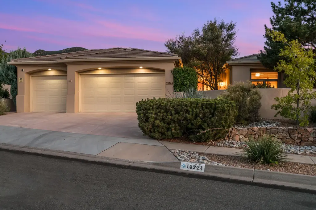13224 Twilight Trail Place Ne, Albuquerque