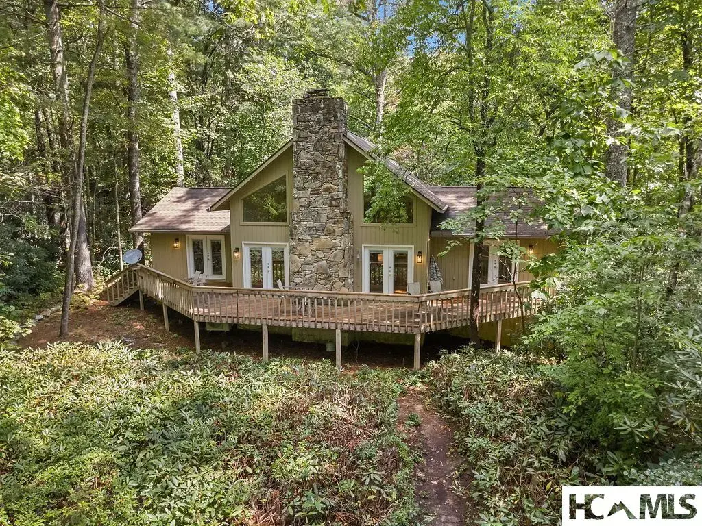 120 Holly Forest Court, Sapphire