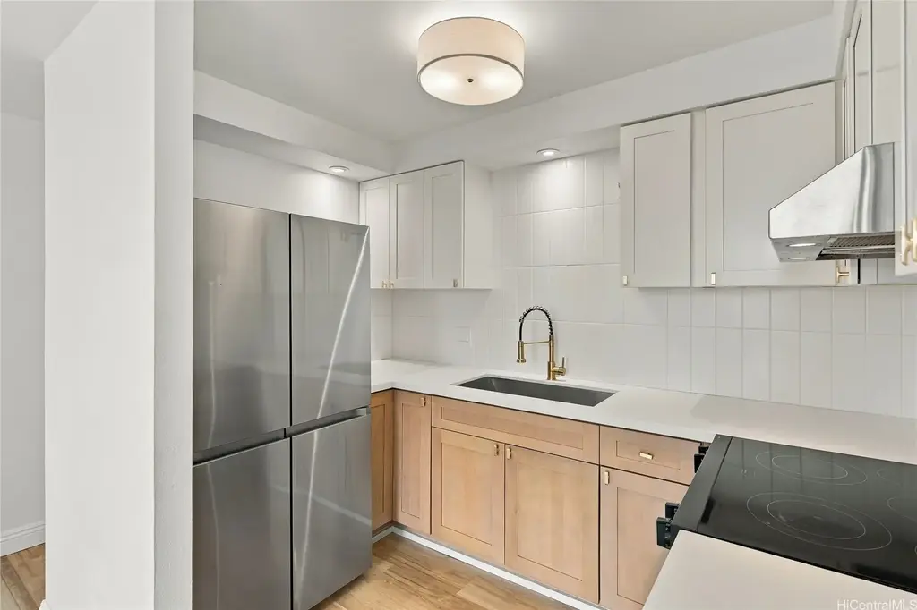 (unit #703) 1505 Alexander Street, Honolulu