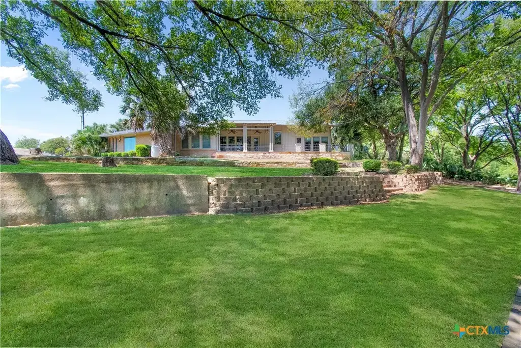 14200 Briarcliff Road, Troy