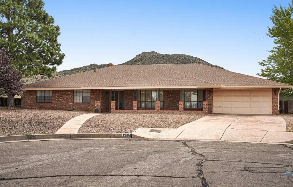 1717 Catron Court Se, Albuquerque