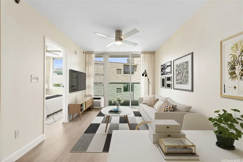 (unit #604) 1448 Young Street, Honolulu
