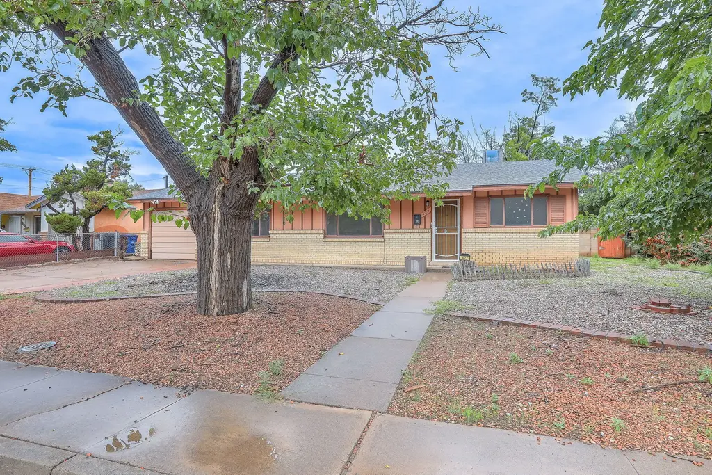422 Glorieta Street Ne, Albuquerque
