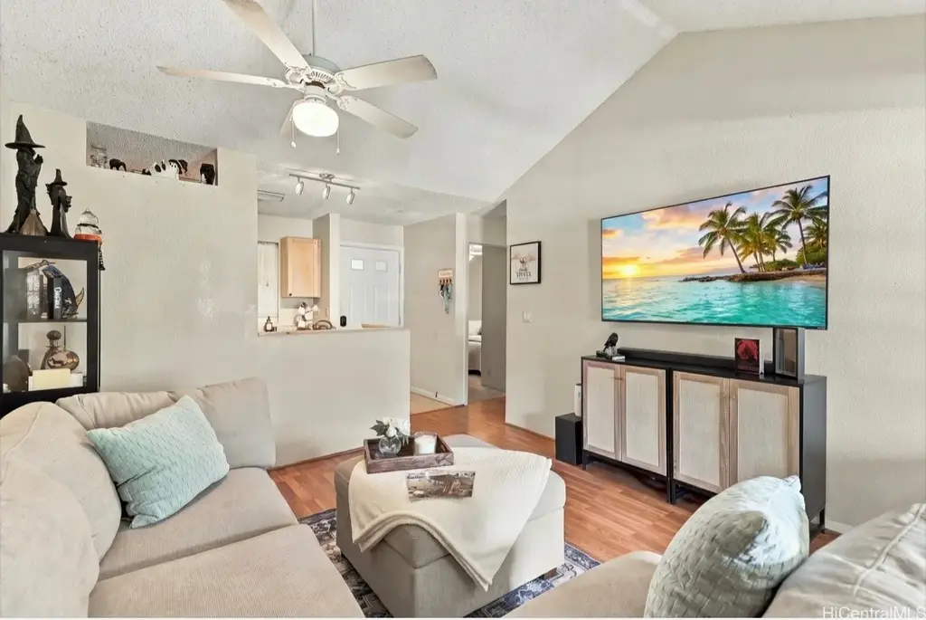 (unit #e303) 95-510 Wikao Street, Mililani