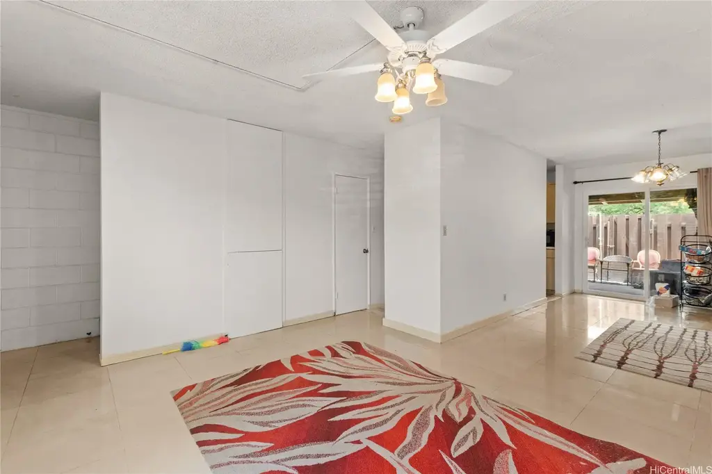 (unit #30) 91-625 Kilaha Street, Ewa Beach