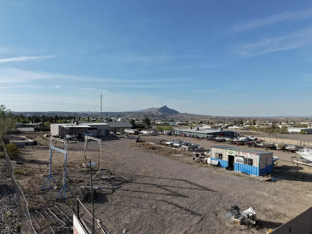 102 & 104 Warm Springs Boulevard, Elephant Butte