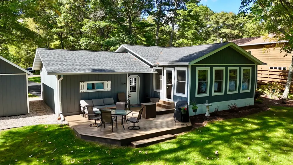 2026 The Point Rd E, Tomahawk