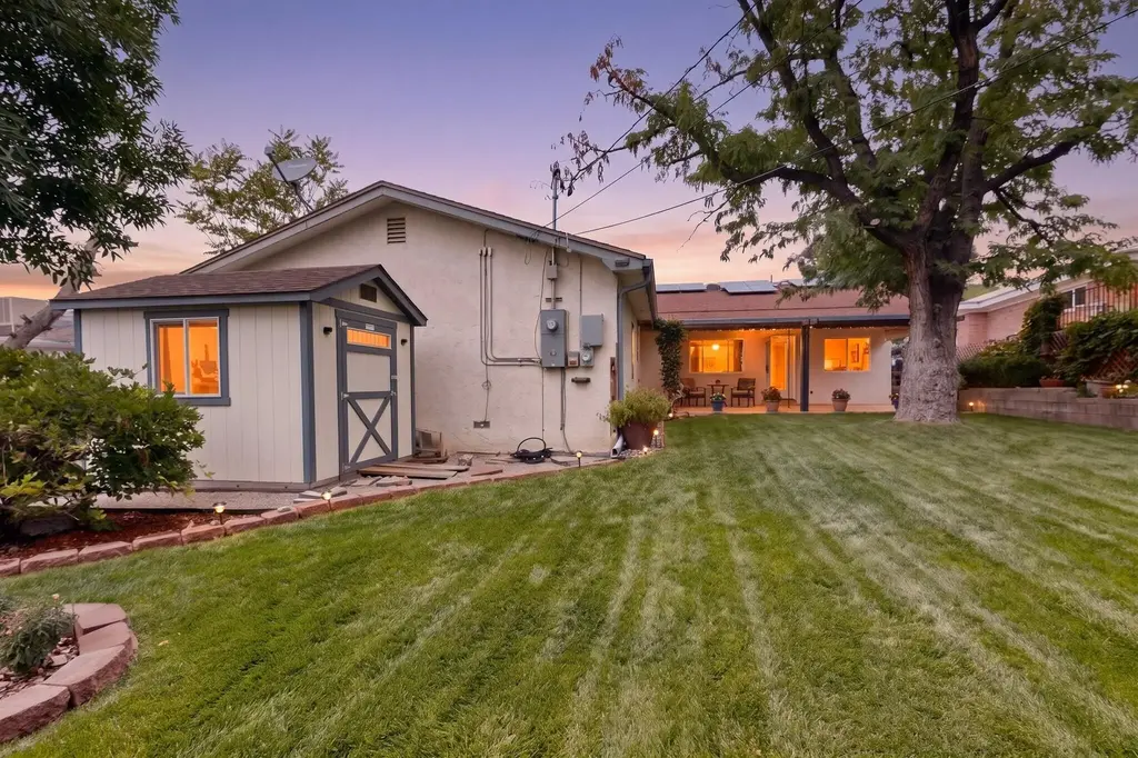 3532 Haines Avenue Ne, Albuquerque