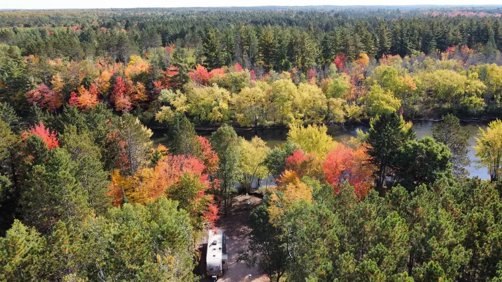 7449 Wolf Rd, Rhinelander