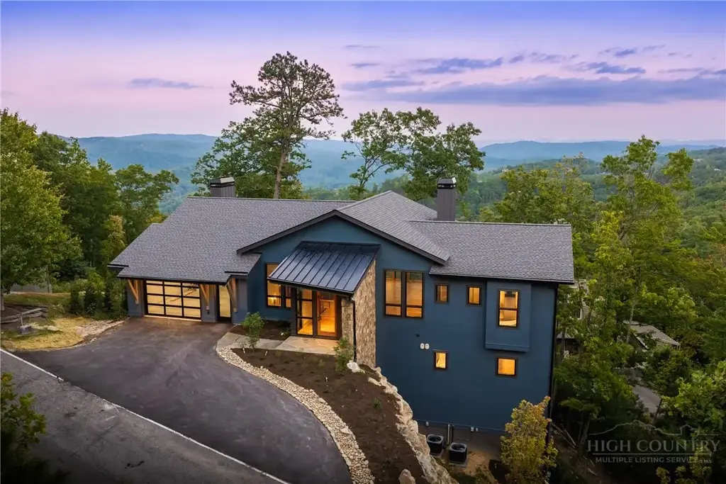 1181 Goldenrod Road, Boone