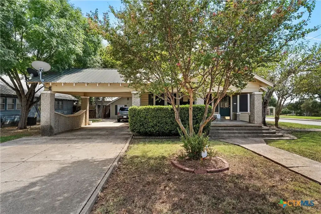 103 E 10th Avenue, Belton