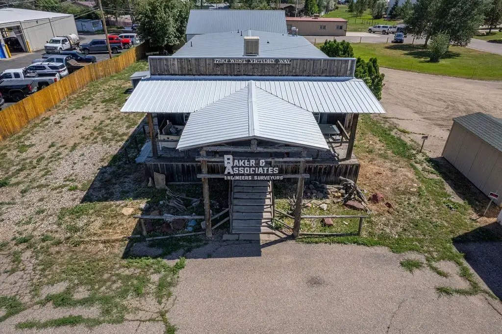 1790 W Victory Way, Craig