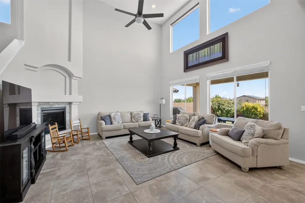 1748 Cooke Canyon Drive Nw, Albuquerque