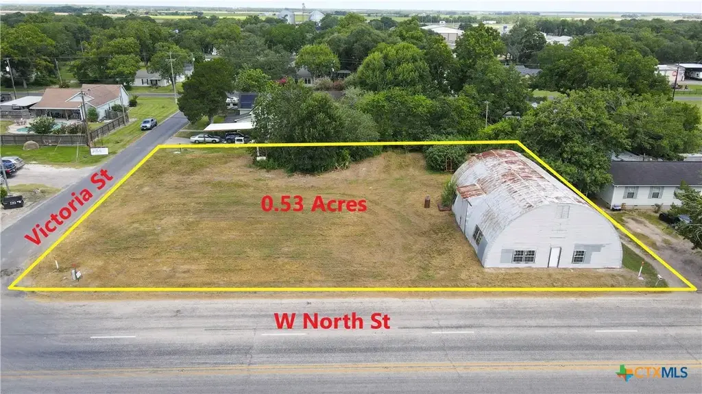 400 W North Street, Louise