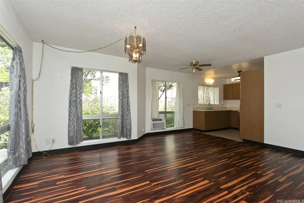 (unit #29a) 94-775 Meheula Parkway, Mililani