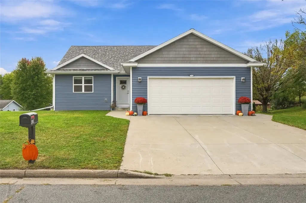12831 7th Street, Osseo