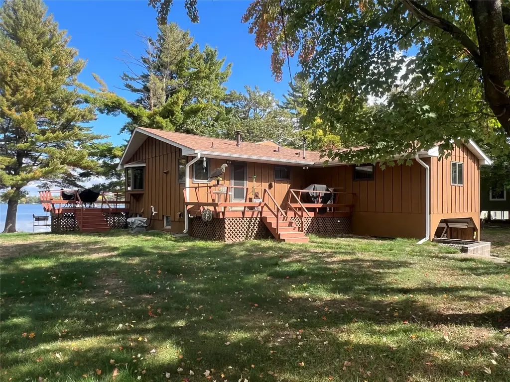 6728 Deer Track Road, Siren