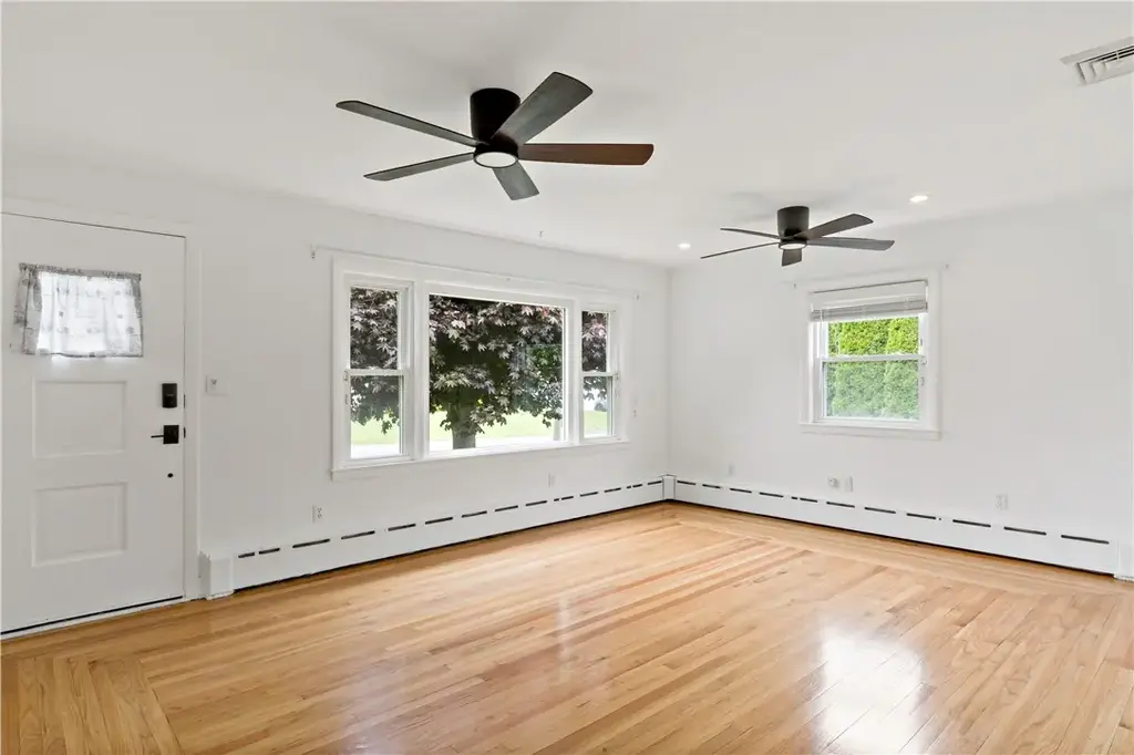 3 Ruth St, Middletown