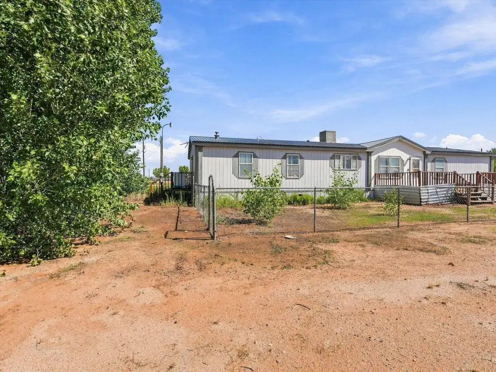 6 San Miguel Avenue, Los Lunas